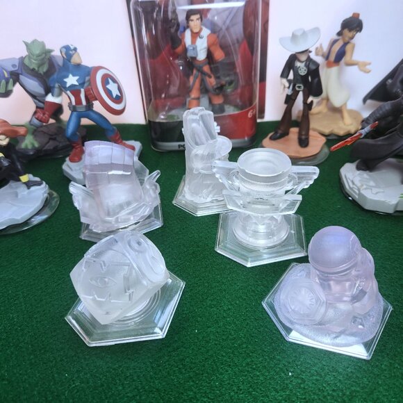 Disney Infinity Lot of 16 Figurines and Crystals 2.0 and 3.0 Various - Picture 10 of 16